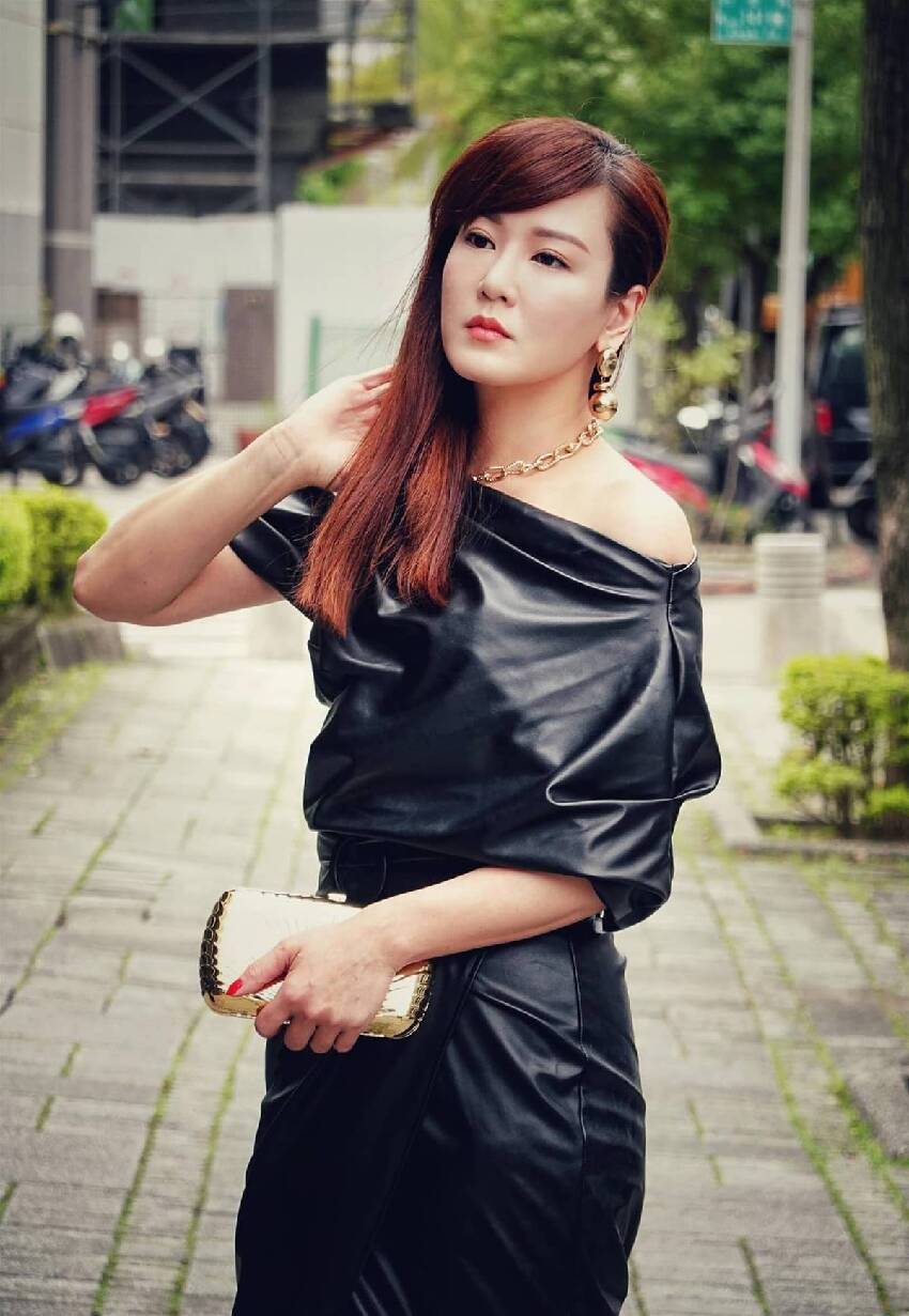 攝影棚大爆走！47歲本土女星「扯她衣領怒嗆」：破X我忍很久了　殺青飆罵劇組「把演員當狗罵」原因傻眼