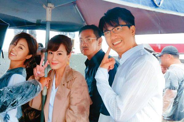 攝影棚大爆走！47歲本土女星「扯她衣領怒嗆」：破X我忍很久了　殺青飆罵劇組「把演員當狗罵」原因傻眼