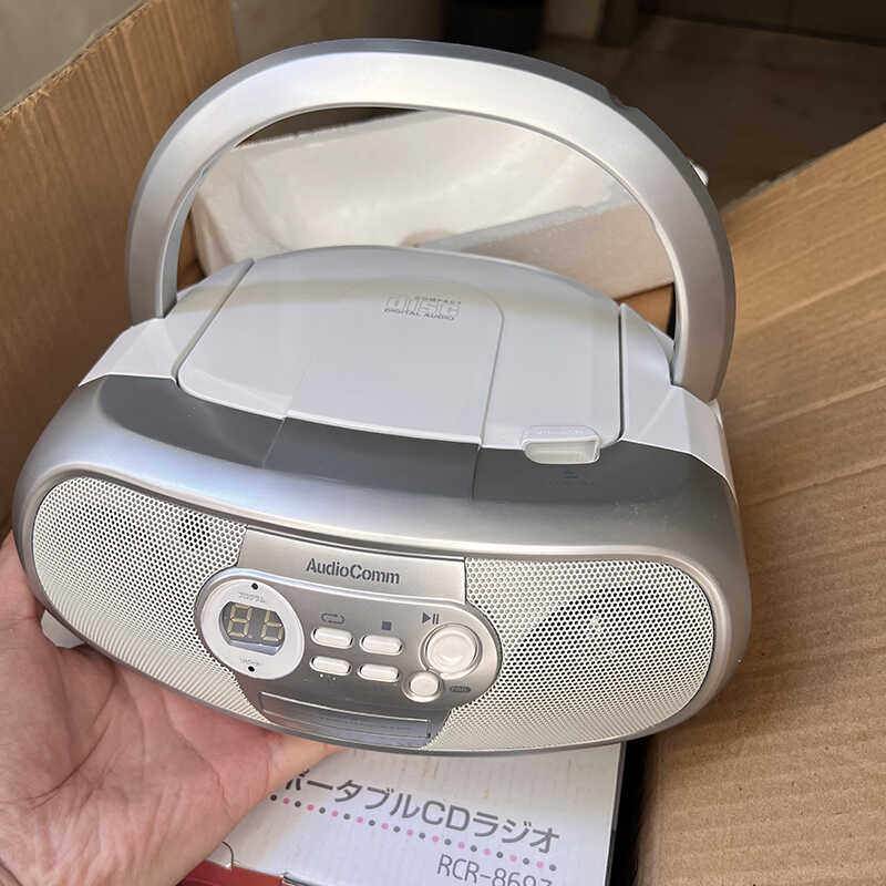 台中保姆每次「幫阿爸洗澡」都鎖門40分鐘，兒子偷裝監視器，畫面一出直接看傻眼...