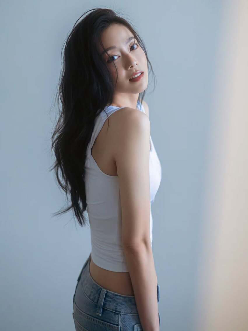 嫁周渝民10年消失螢光幕！38歲喻虹淵「無預警宣布喜訊」　秀美照嗨曝「歡迎加入大家庭」　