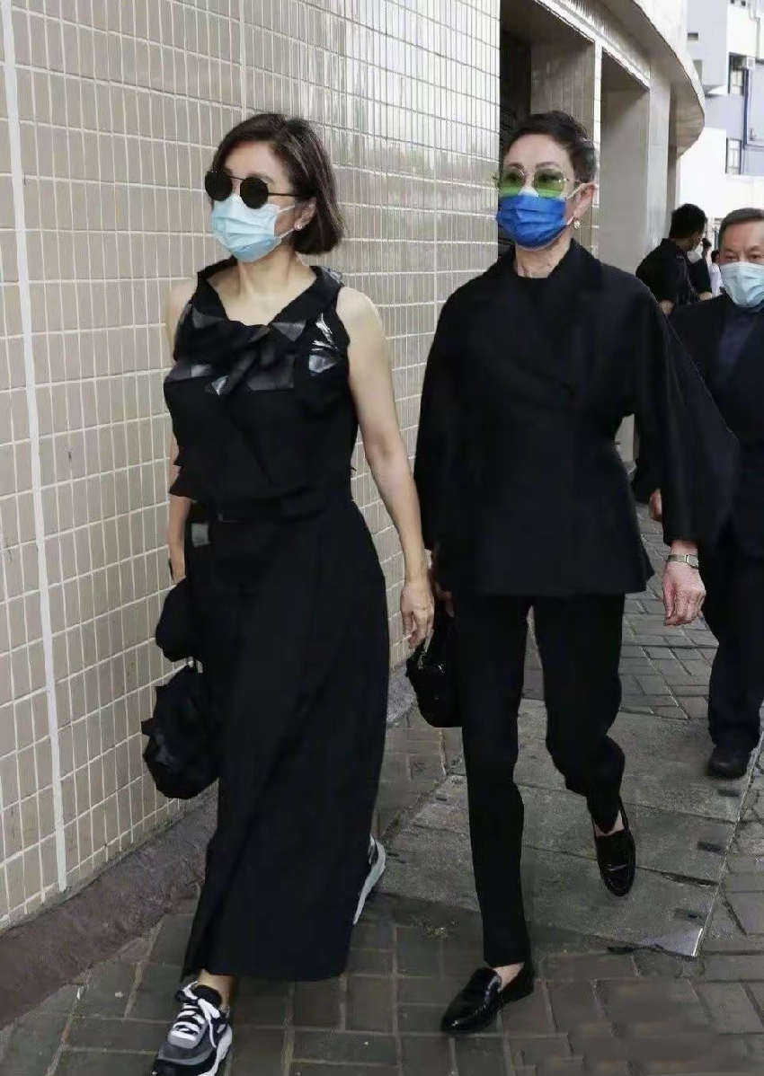 看施南生舊照才懂,一頭短髮寫盡颯美風骨,難怪林青霞都自嘆不如