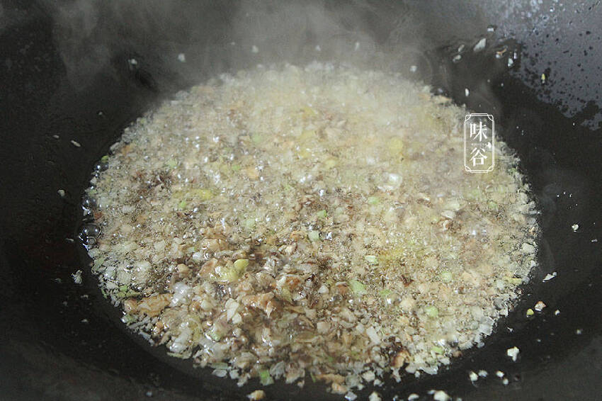 想吃香菇牛肉醬不用買，自己在家做，簡單操作，下飯拌面樣樣香