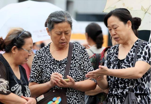 比年輕人不婚不育更可怕的是：70后的這個思維，已經開始席捲全國