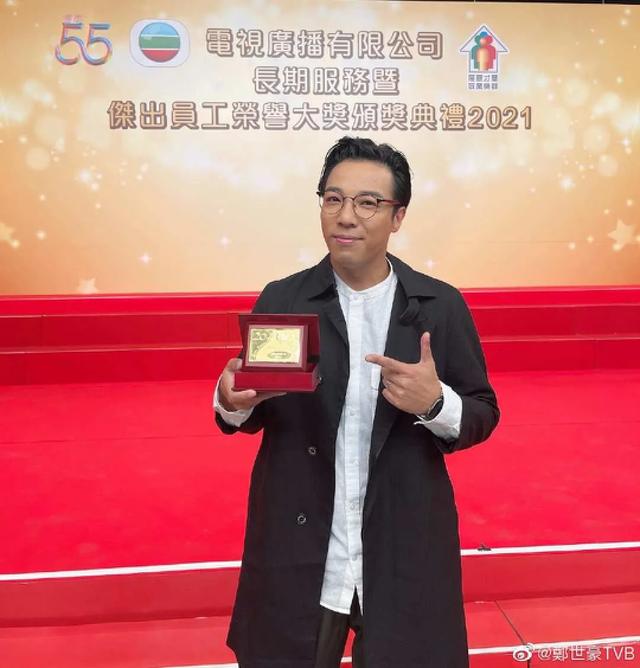 45歲TVB男星將要離巢，現已停止拍攝工作，曾因無緣爭獎感失望