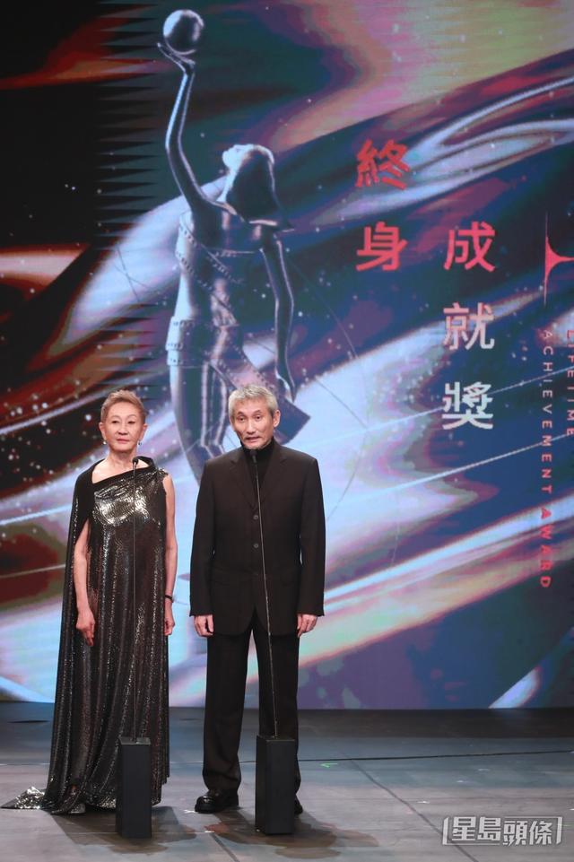 林青霞親頒徐克施南生金像獎終身成就獎！感激二人幫助改寫下半生