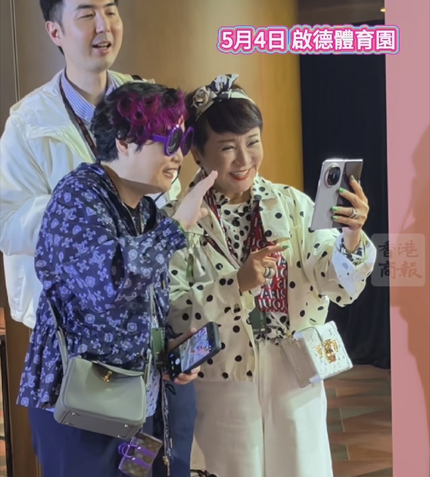 霍震霆兄弟捧場英皇演唱會，楊受成親自接待，狄波拉現身看謝霆鋒