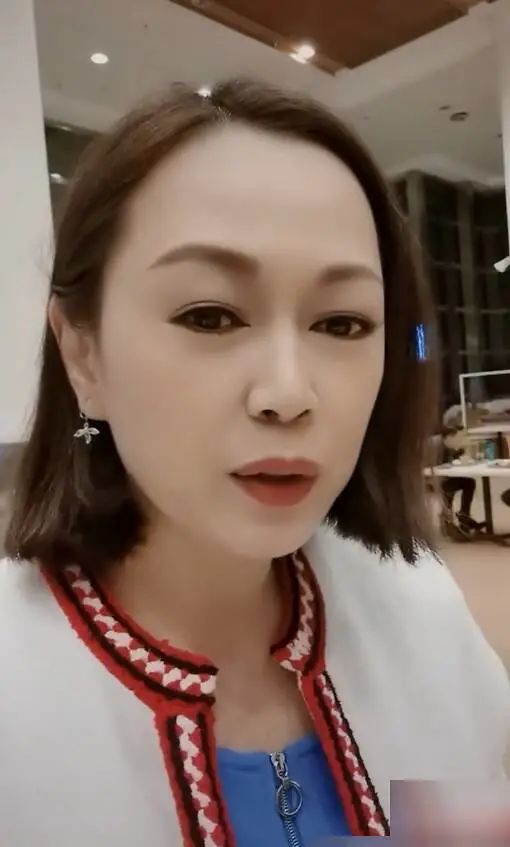 不容易！TVB知名女星未婚生子生父仍成謎，母兼父職供兒子讀名牌學校