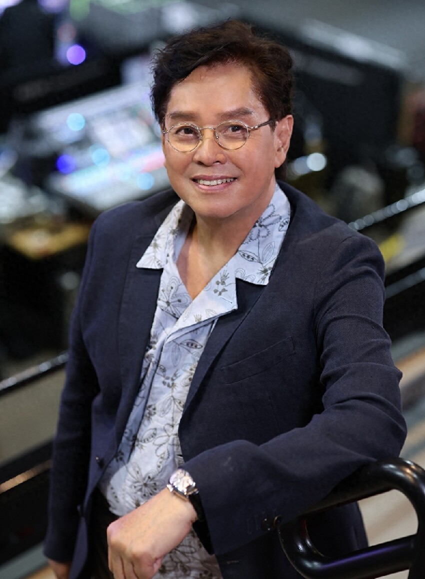 76歲譚詠麟含淚公布退休計劃：好好與歌迷告別，往後做個普通人
