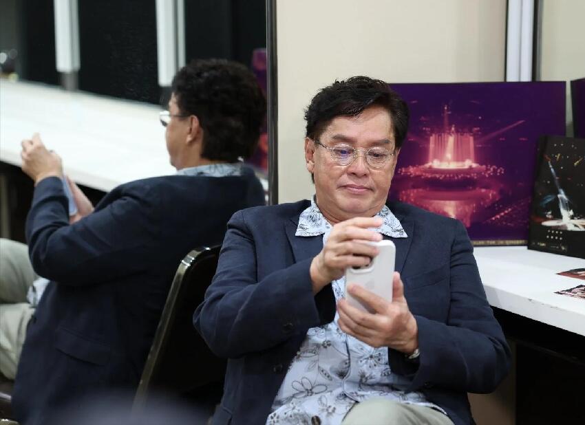 76歲譚詠麟含淚公布退休計劃：好好與歌迷告別，往後做個普通人