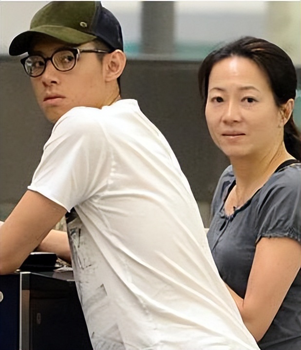 76歲譚詠麟含淚公布退休計劃：好好與歌迷告別，往後做個普通人