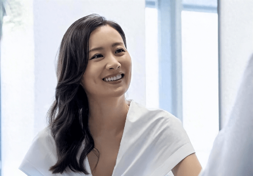因生不出孩子被踢出豪門，二婚後卻兒女雙全，這次她終於揚眉吐氣
