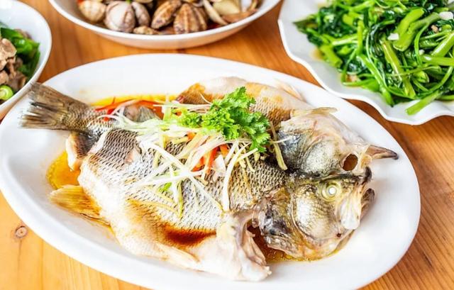 孩子被魚刺卡喉,媽媽60秒機智處理,被醫生稱讚:很及時,很專業