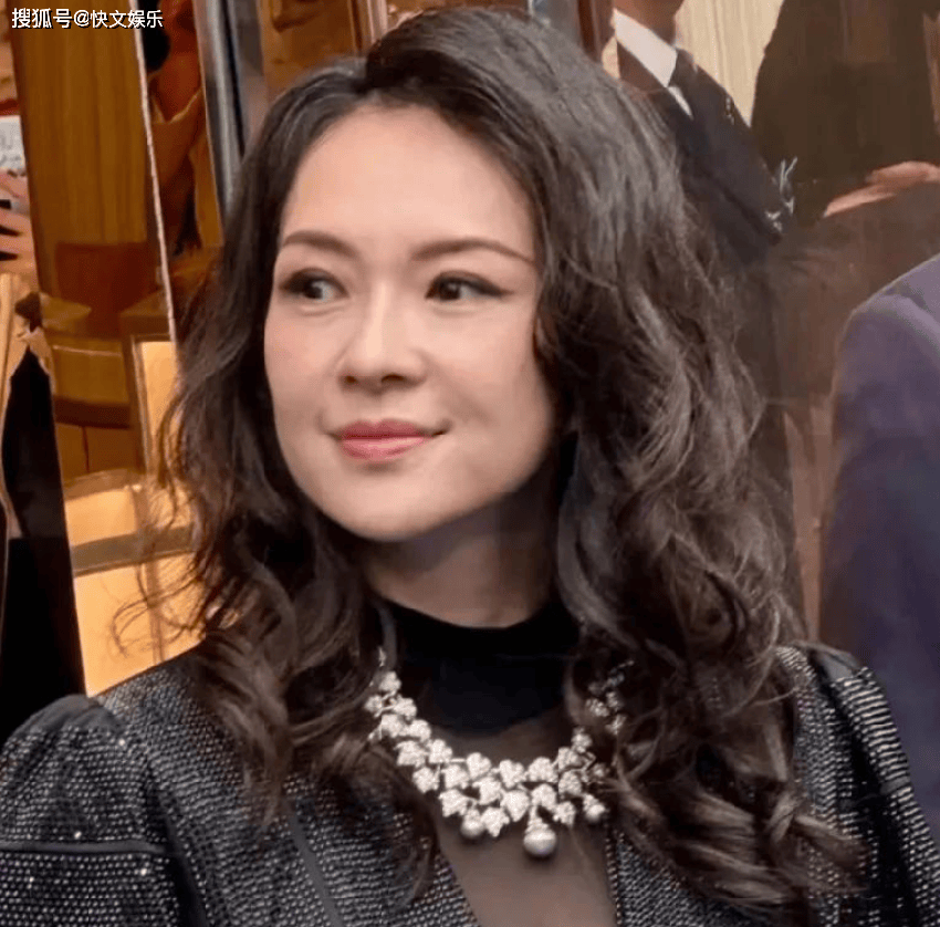 46歲章子怡現身認不出,難怪汪峰說感受不到她的美,她的確是老了