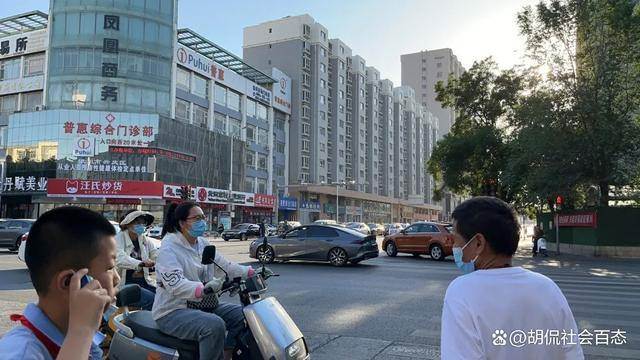 妙齡阿姨「常邀23歲外甥」來家裡玩！惹丈夫生疑「偷偷裝監控」一看畫面怒了...