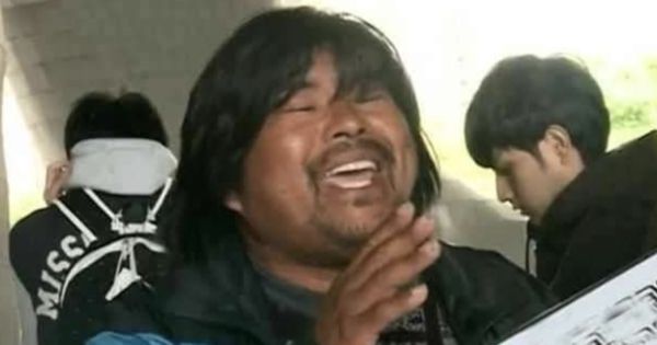 52歲草根歌手「驚傳過世」!住院半年「動6次手術」仍搶救無效身亡