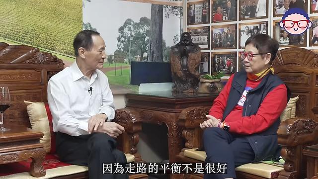 79歲陳惠敏驚爆患腦癌！花費百萬治療，雙腿換髖關節無法正常行走