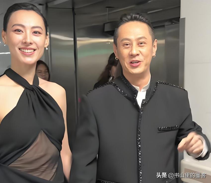 馬浴柯接機女友梁洛施,懂浪漫又有儀式感,看起來好甜蜜好幸福