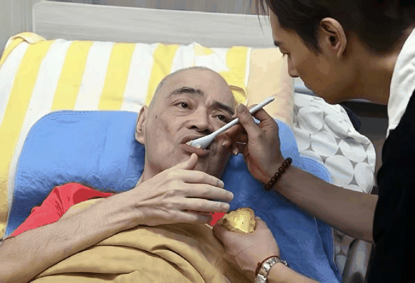 曾經叱吒歌壇！72歲大咖歌王「臥病床掉肉50公斤」近況曝光「獨自住養老院」：一度發病危通知
