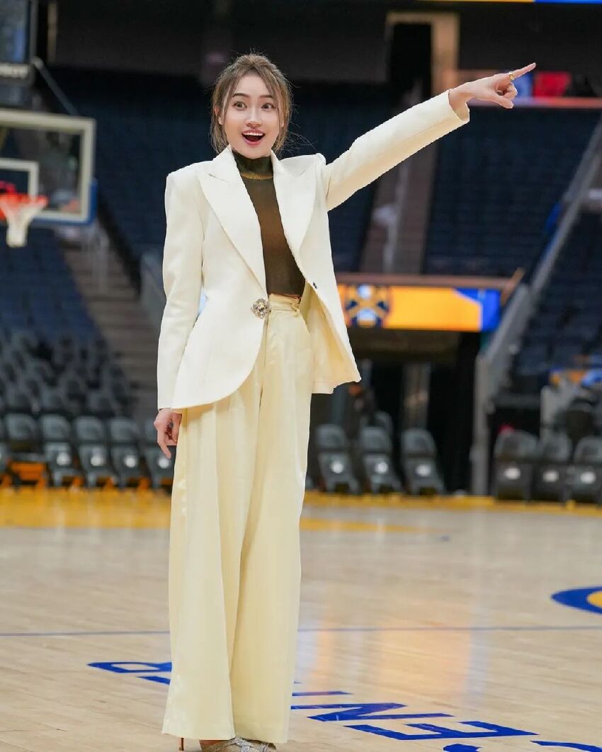 NBA頂級女記者！她的性感，被低估