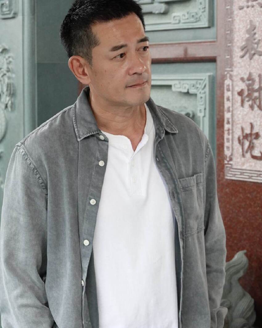 離婚11年！八點檔男星「愛女上台大」全歸功前妻，53歲低調再婚「霸氣護愛」