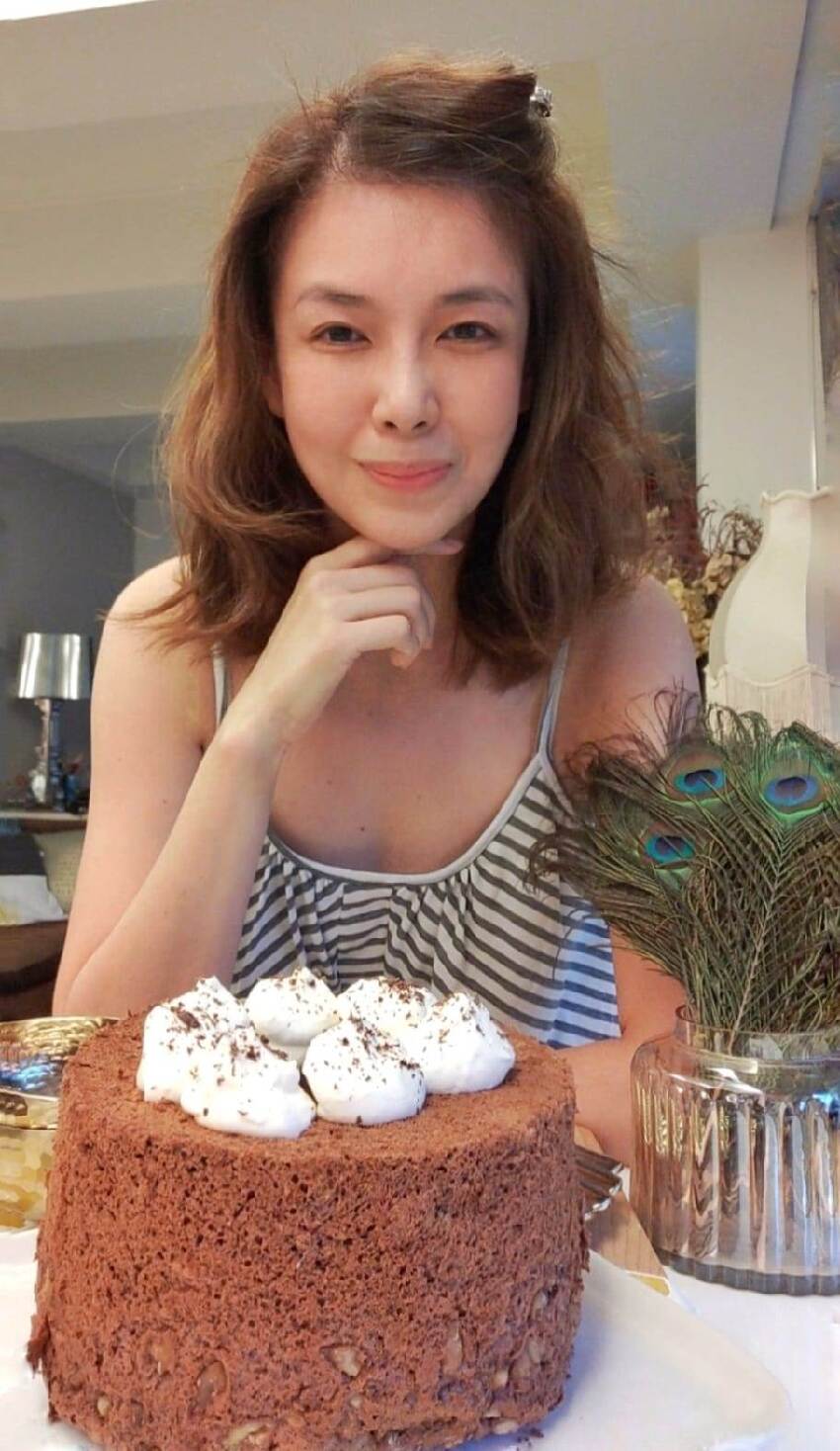 失婚再嫁又分居！53歲女星坦言「不想再原諒前夫」25年累了 越活越回春「逆轉成老闆」前夫近況讓人笑了