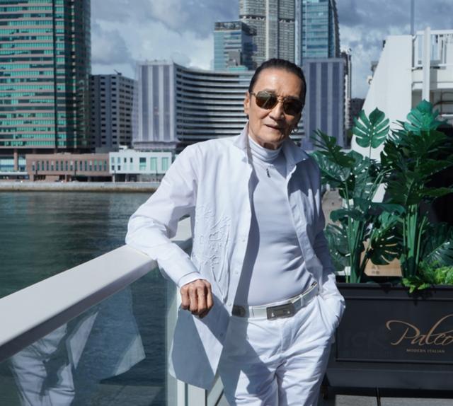 謝賢辭靈禮被曝僅三人出席，張柏芝安排長子回港盡孝，王菲沒現身