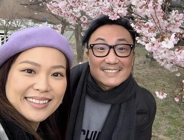 鄭中基再曝離婚,妻子疑借歌暗示婚變,其父發聲:不關他的事