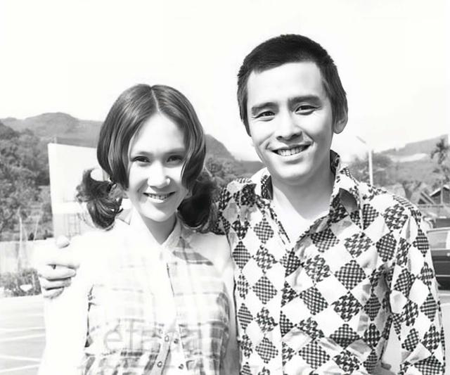 姜大衛妻子因肺炎險離世!患大腸癌積極治療,結婚半世紀恩愛如初