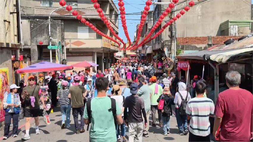 快訊/ 出事了！ 白沙屯女香客 「遭捲入區間車」