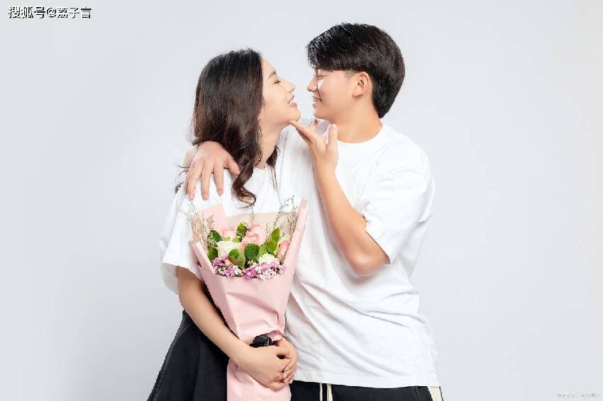 女人喜歡上你後,往往會帶你去以下四個地方