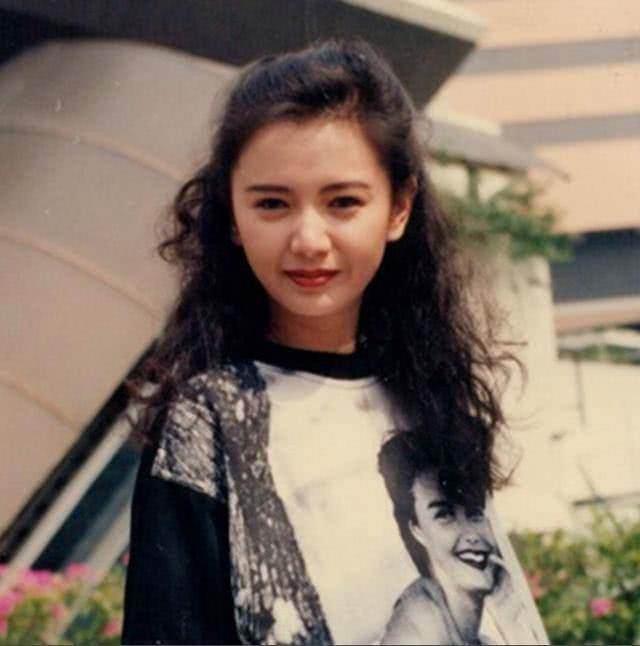 曾華倩:與梁朝偉同居6年分手,獨自撫養兒子,如今兒子是她驕傲