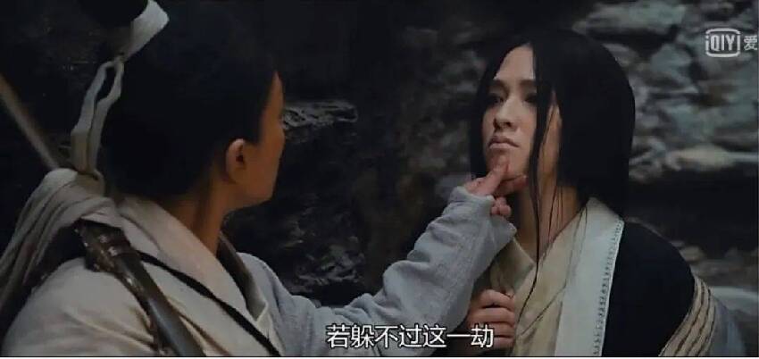 為男友摘子宮，剃寸頭穿舌環，從影後到魔女：46歲的她活成了這樣