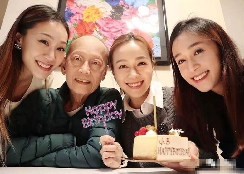 黃心穎75歲知名中醫父親去世！曾獨自留港賺錢，供養海外4女兒！