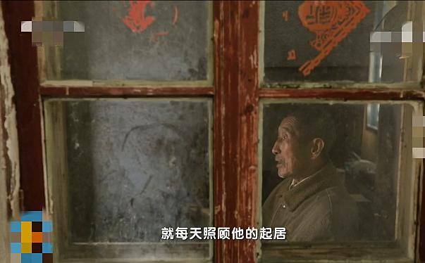 忘記妻子已逝！84歲癡呆老翁「每天帶好吃的醫院找愛妻」　醫護錯愕「日復一日耐心應對」後續更催淚