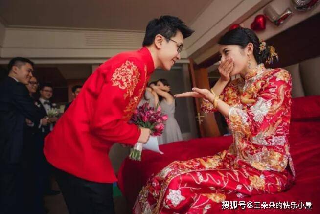 妹妹出嫁繼母給68萬！我結婚時只送「一大包菊花茶」　婚前一週我嗓子不舒服「打開茶包我泣不成聲」