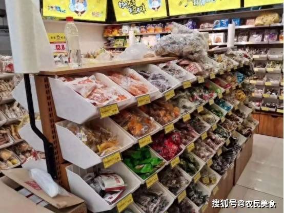 超市的白色塑料袋為什麼免費？別再當做寶扯回家了，看完長知識！