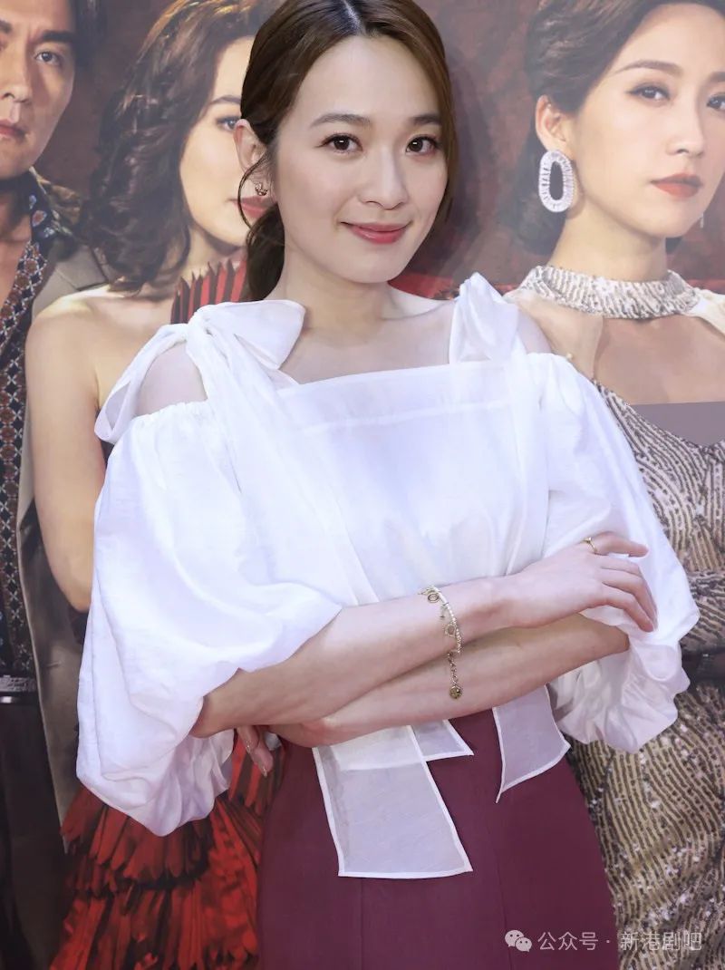 預測6位龍年最旺TVB小花　有一位35歲靚女有機會取代李佳芯上位？