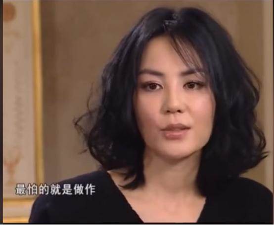 89歲謝賢病逝當天，出現3個「反常事件」，原來我們都錯怪王菲了