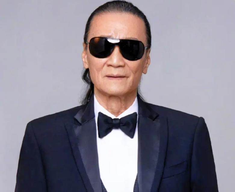 89歲謝賢病逝當天，出現3個「反常事件」，原來我們都錯怪王菲了