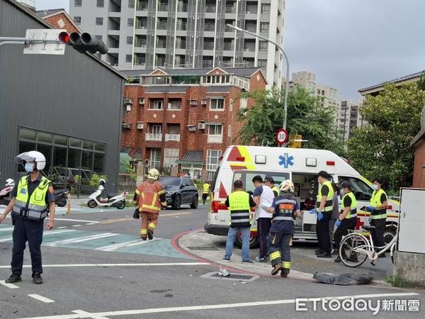 三峽3死車禍／78歲翁「出事前打給妻子」通話內容曝光....里長「出面護航」網罵爆：下屆不用選了