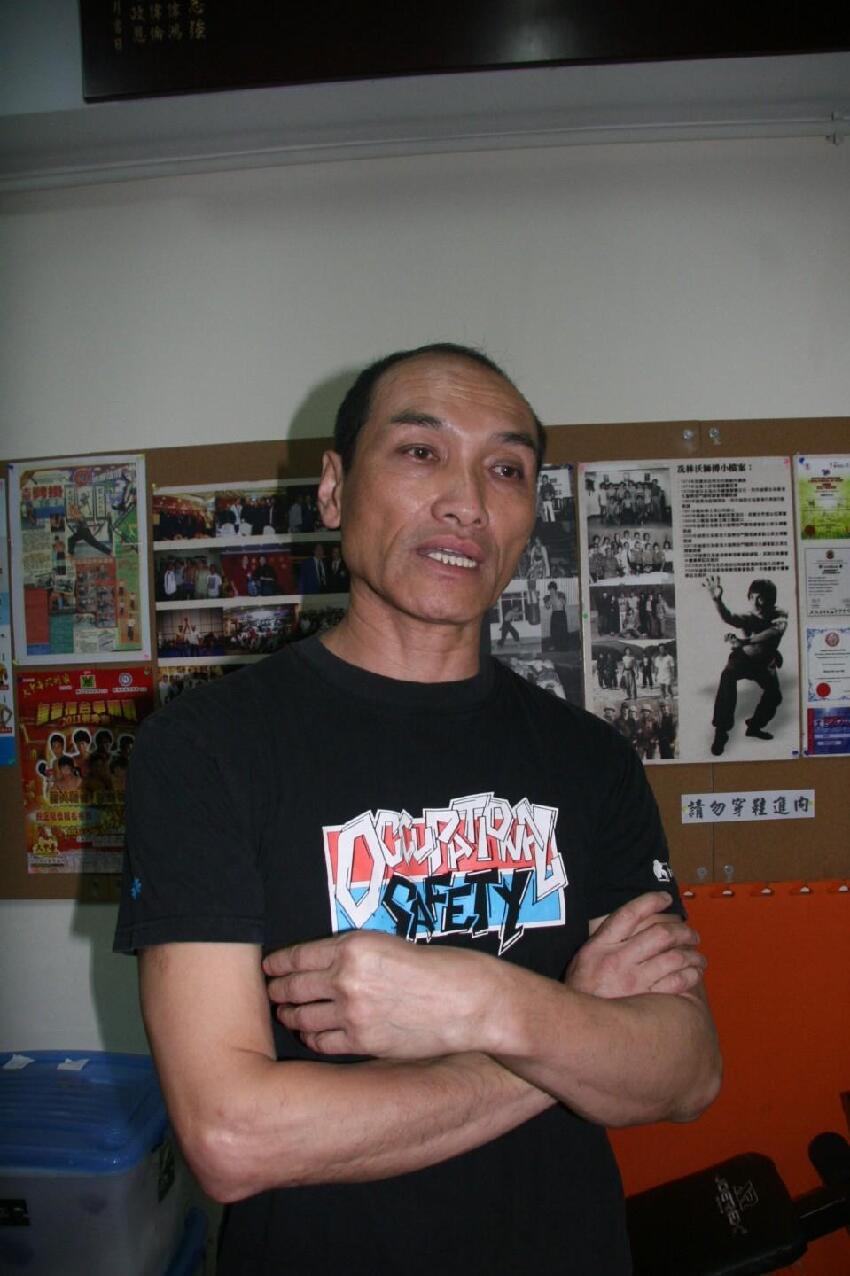 香港男星現身廣州曝光！疑似已經離開TVB，曾因拜師問題襲擊徒弟