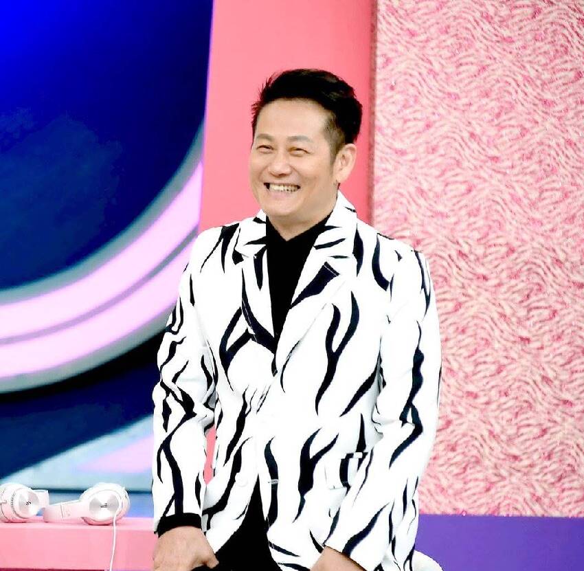突然臉歪嘴斜！66歲徐乃麟「錄影一半感到不對勁」親曝「危急時刻畫面」警惕：把握黃金治療期！