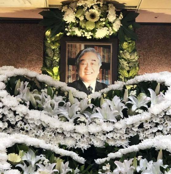 《還珠格格》作者86歲瓊瑤自殺離世！遺書公布，三段感情頗受爭議