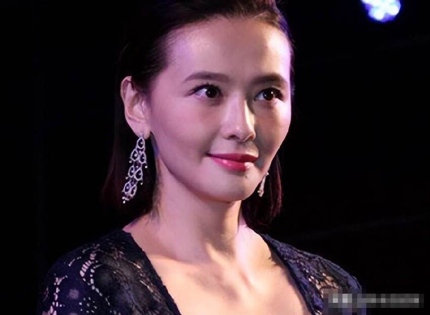 長得漂亮卻壞事做盡！台灣第一女神3次入獄「爆炸性舉動」震驚全台，惡心一幕再次上演