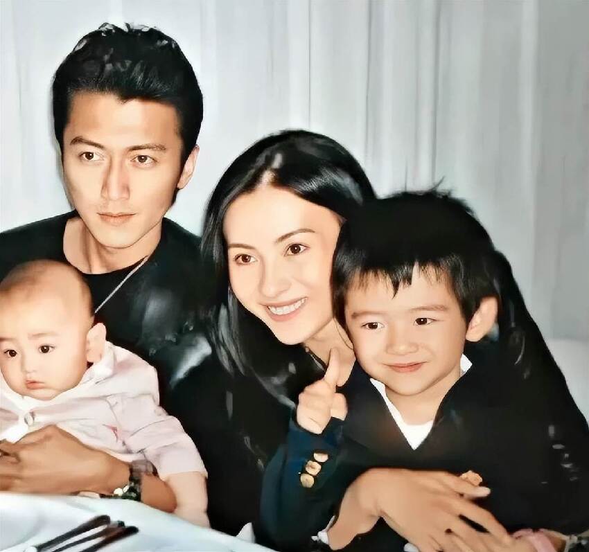 謝霆鋒也沒想到，謝賢訃告釋出當天，張柏芝竟因一個舉動大賺口碑