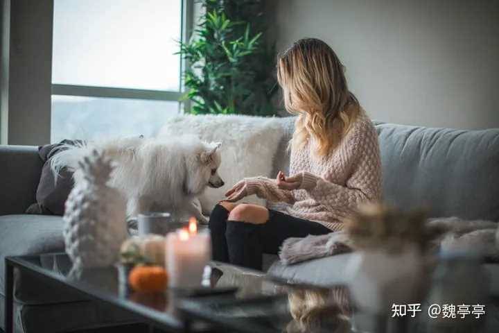 長期分居，女人想老公了會如何解決？三個女人說了大實話