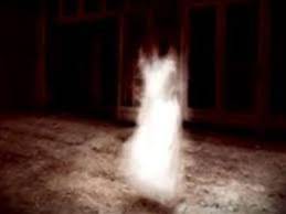 女兒死後父親無法接受，就在棺材里「裝了個攝像頭」第兩天他驚訝地看到了一幕...