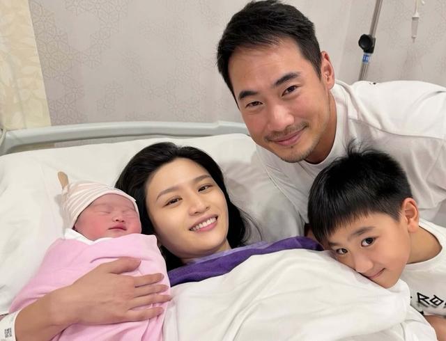 好慘！香港知名女星自曝遭TVB2.4萬解約，和富商進殘疾廁所被拍