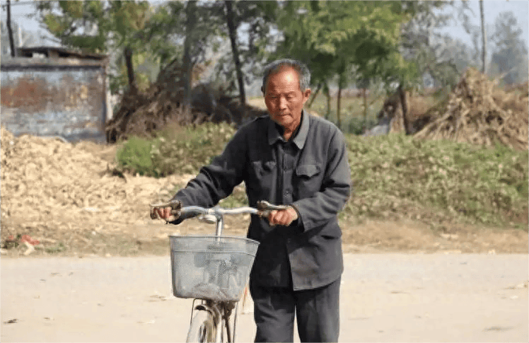 丈夫住院期間，公公向兒媳婦伸出魔爪：求求妳快一點，別弄進去