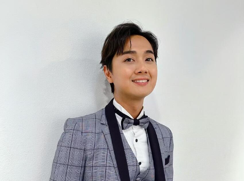 TVB知名男星宣布離巢，在公司24年未能上位，拋棄兩任前女友